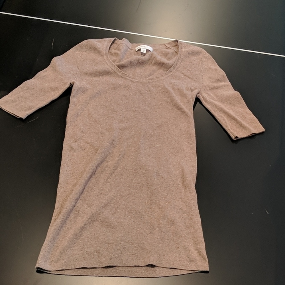 Sweater knit maternity tip